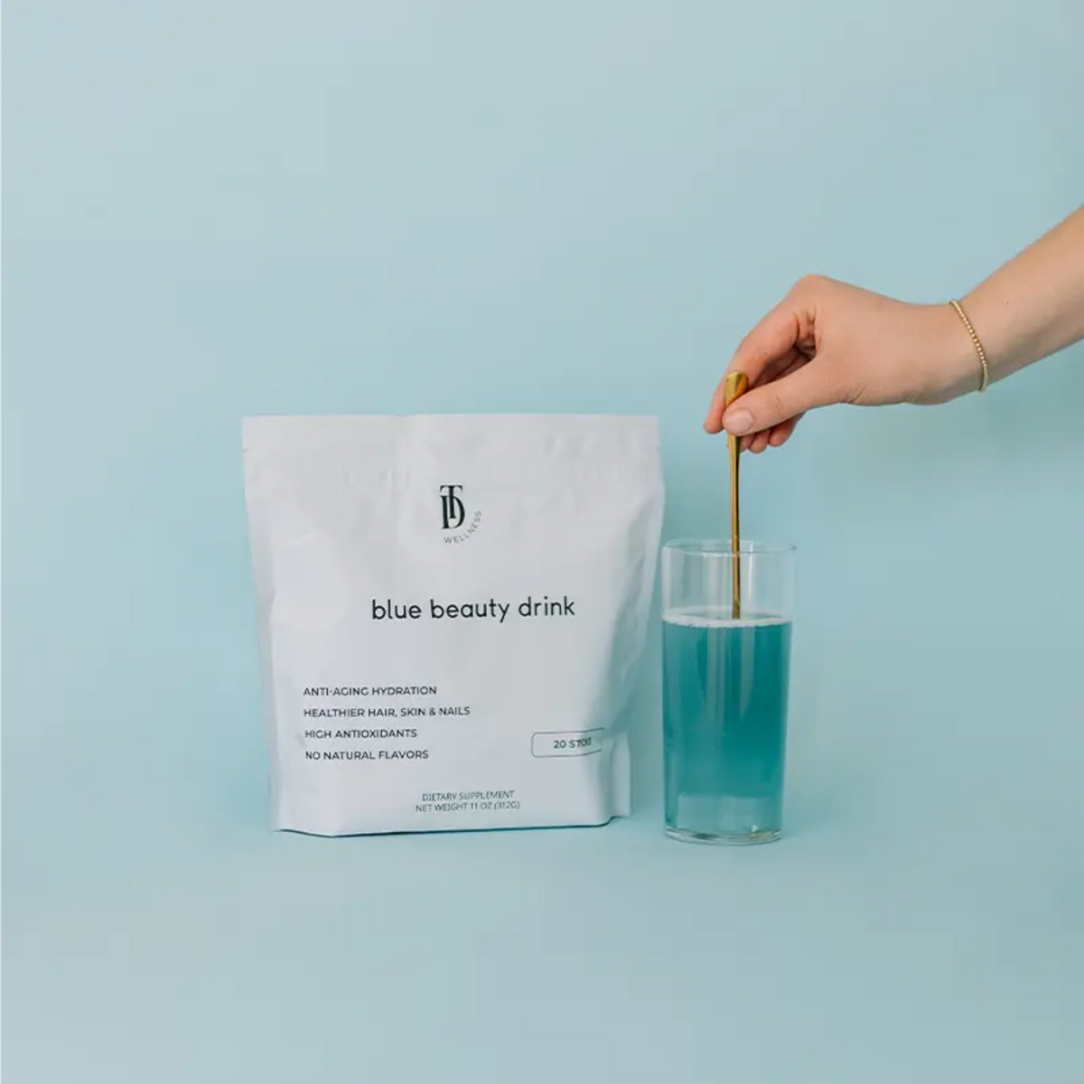 Taylor Dukes | Blue Beauty Drink